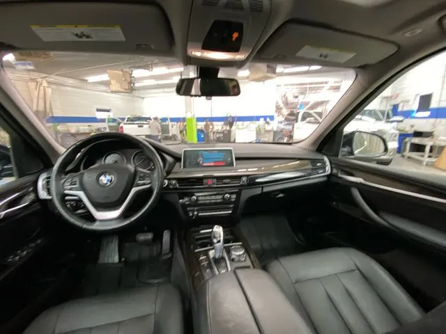 BMW X5 photo 29