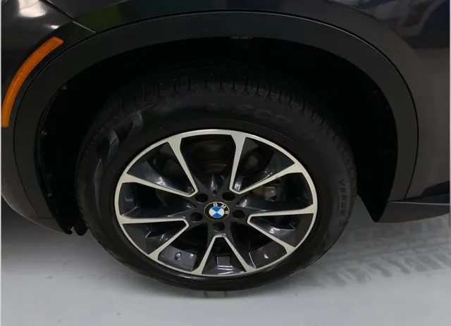 BMW X5 photo 20