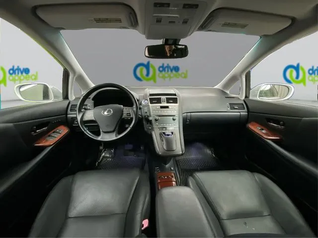 Lexus HS photo 30