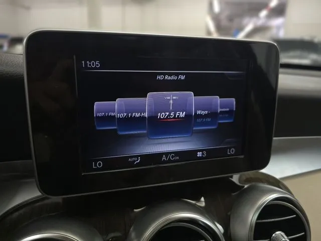 Mercedes-Benz GLC photo 31
