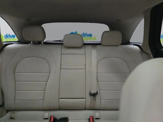 Mercedes-Benz GLC photo 30