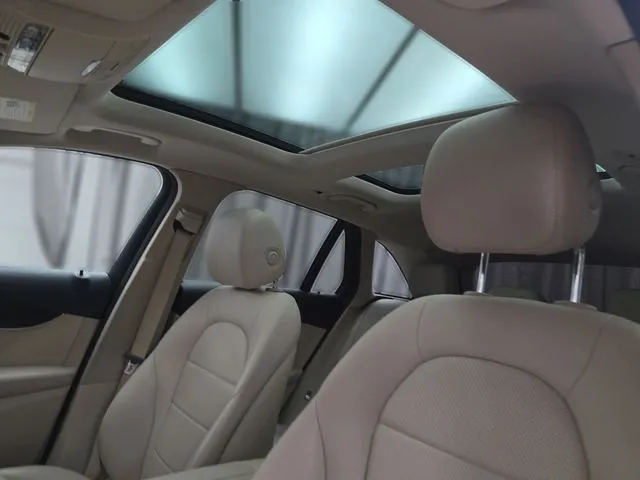 Mercedes-Benz GLC photo 27
