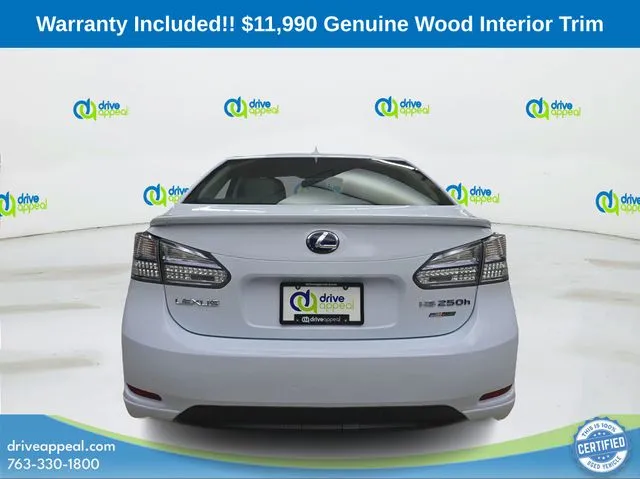 Lexus HS photo 7