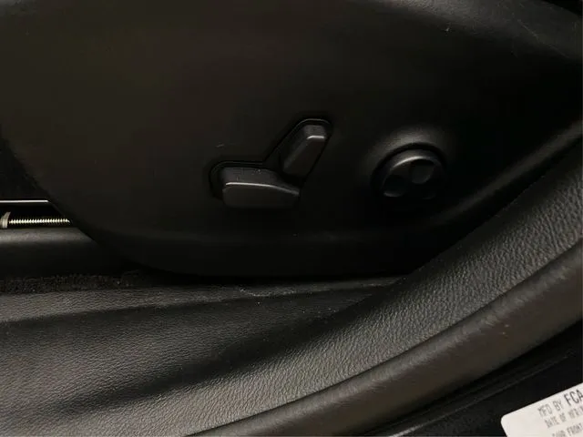 Jeep Cherokee photo 24
