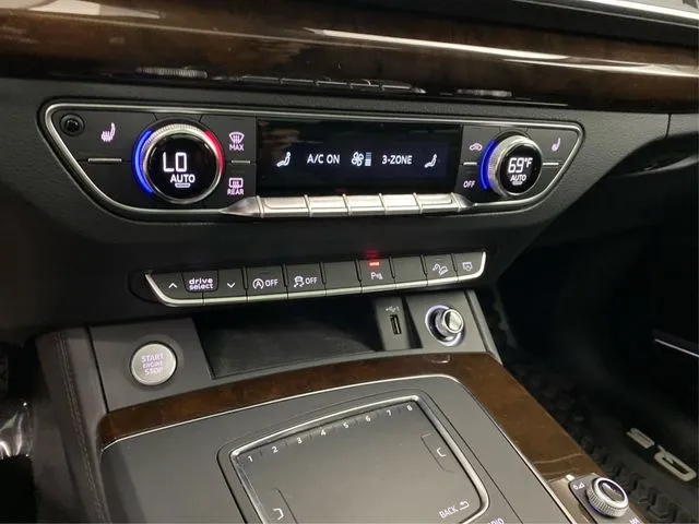 Audi Q5 photo 33