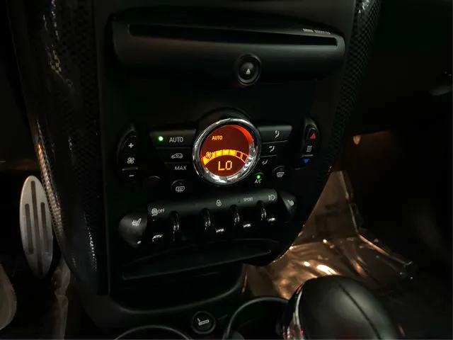 Mini Cooper photo 33