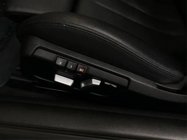 BMW 4 Series photo 24