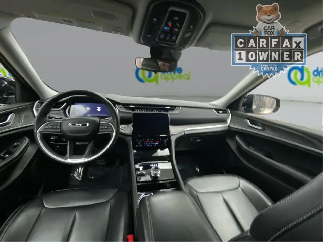 Jeep Grand Cherokee photo 30
