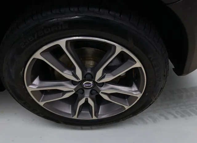 Volvo V60 photo 19