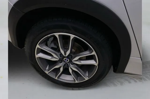 Volvo V60 photo 18