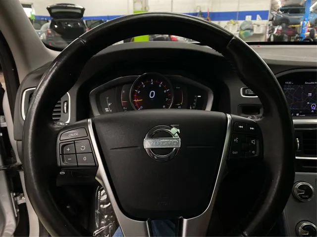 Volvo V60 photo 23