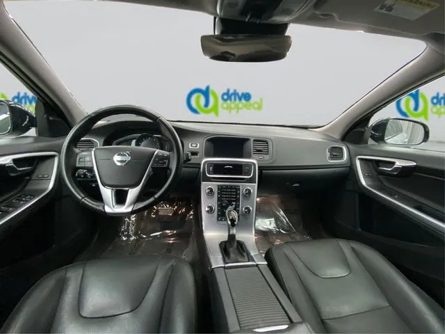 Volvo V60 photo 30