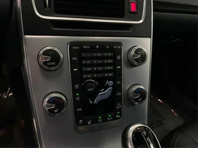 Volvo V60 photo 33
