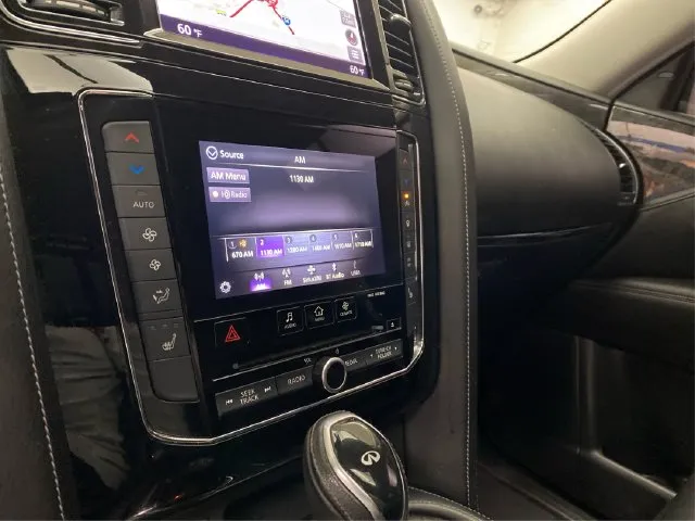 Infiniti QX80 photo 33