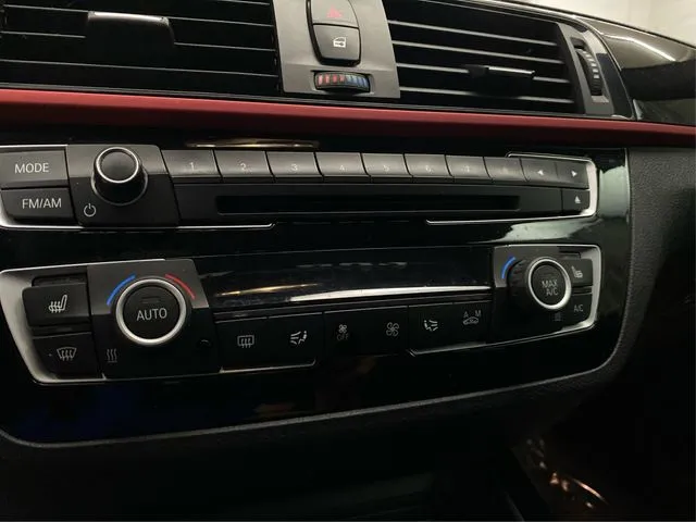 BMW 2 Series photo 32