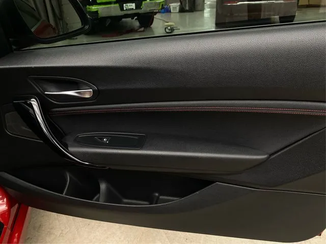 BMW 2 Series photo 27