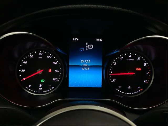 Mercedes-Benz C-Class photo 22