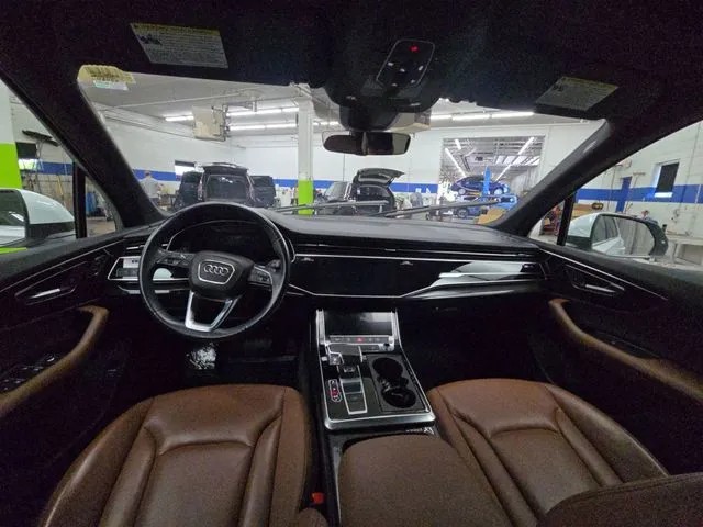 Audi Q7 photo 29