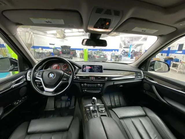BMW X5 photo 29