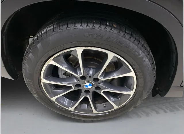 BMW X5 photo 18