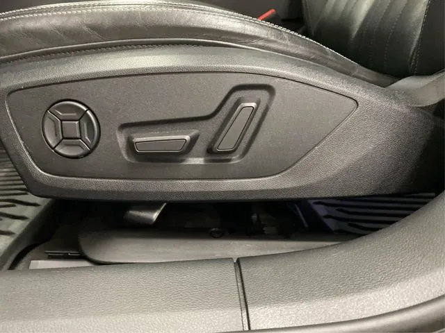 Audi A6 photo 25