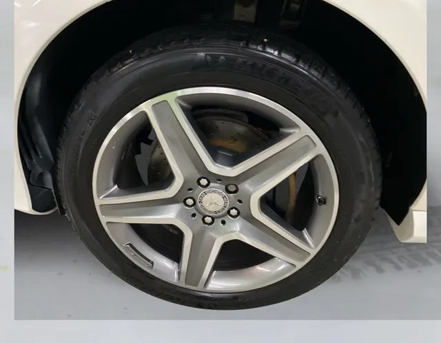 Mercedes-Benz GLE photo 20