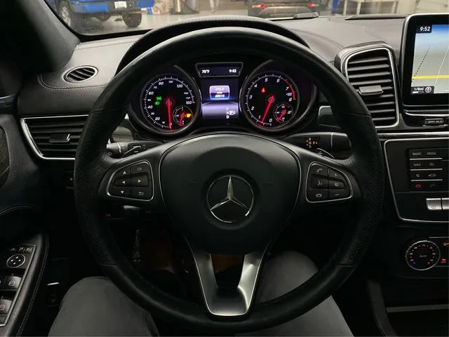 Mercedes-Benz GLE photo 23