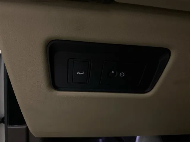 Land Rover Range Rover photo 24