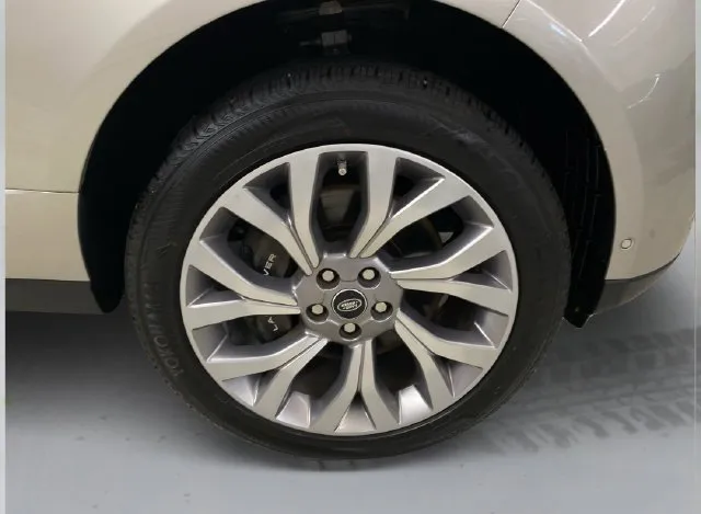 Land Rover Range Rover photo 17
