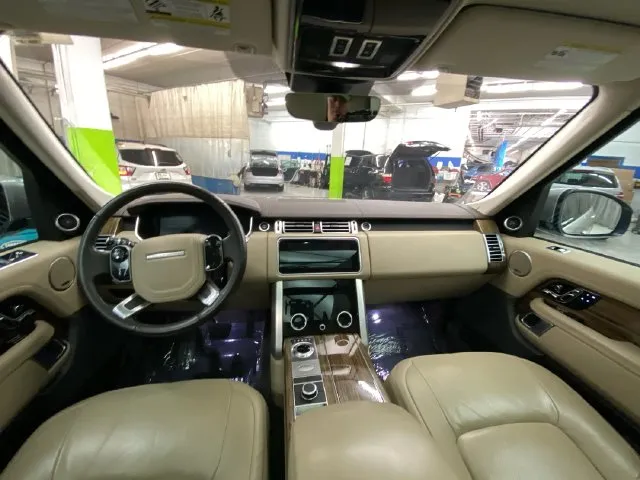 Land Rover Range Rover photo 29