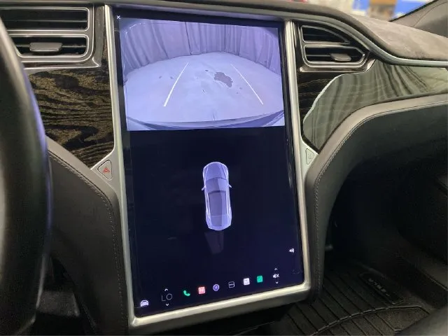 Tesla Model S photo 30
