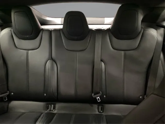 Tesla Model S photo 21
