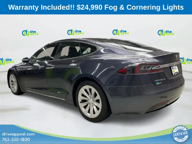 Tesla Model S photo 8