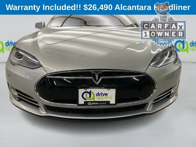 Tesla Model S photo 16