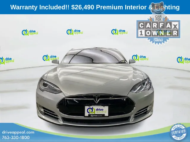 Tesla Model S photo 3