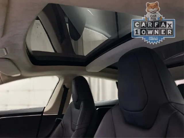 Tesla Model S photo 26