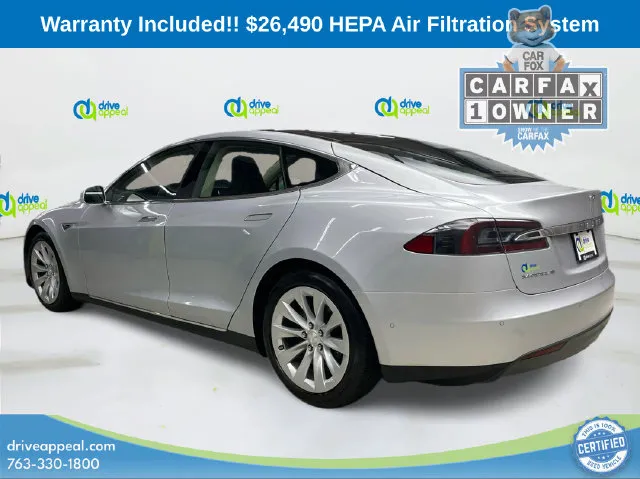 Tesla Model S photo 8