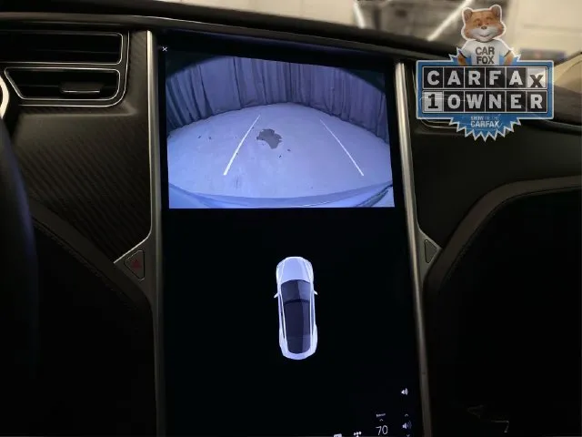 Tesla Model S photo 31