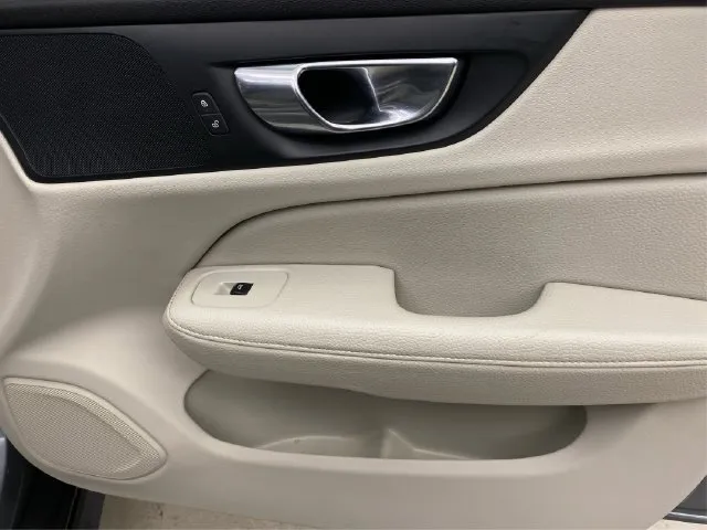 Volvo V60 photo 28