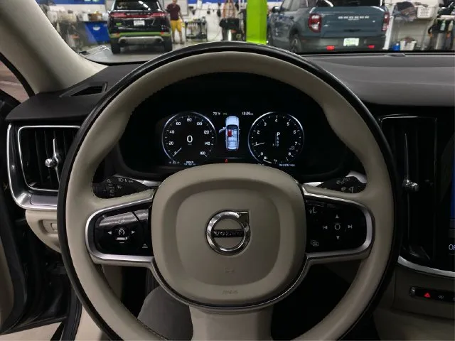 Volvo V60 photo 23