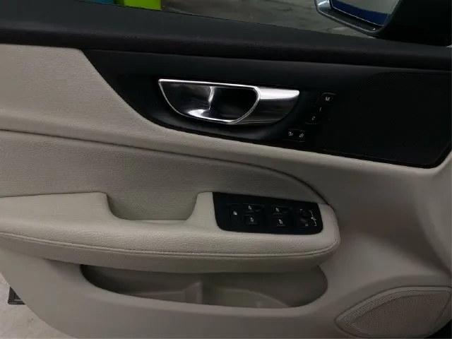 Volvo V60 photo 26