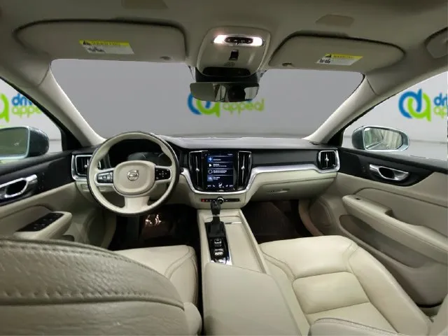 Volvo V60 photo 30
