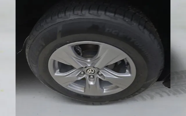 Toyota RAV4 photo 18