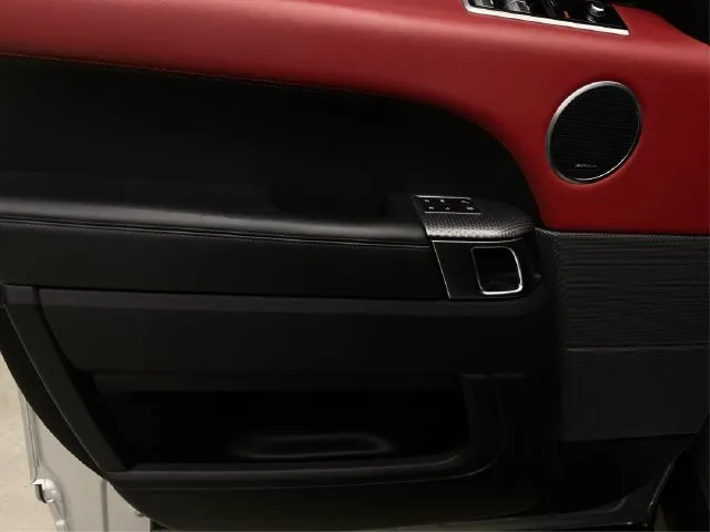 Land Rover Range Rover Sport photo 26