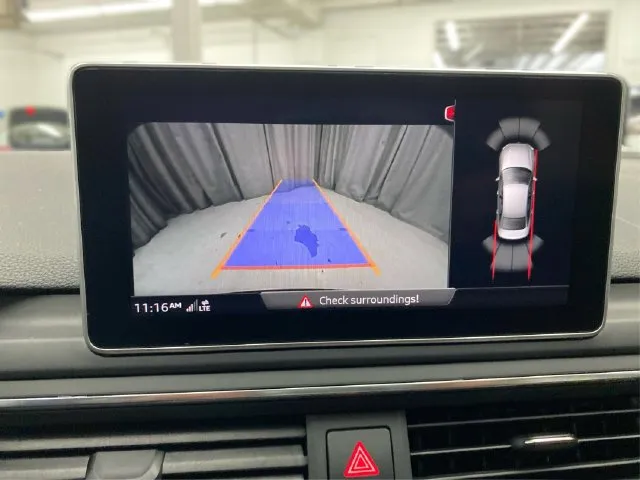 Audi A4 photo 32