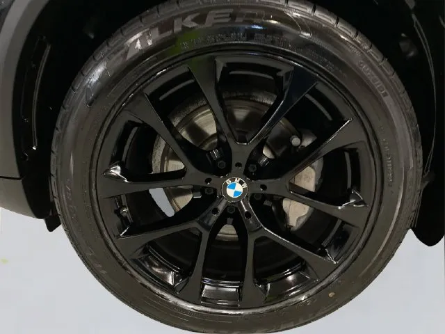 BMW X5 photo 20