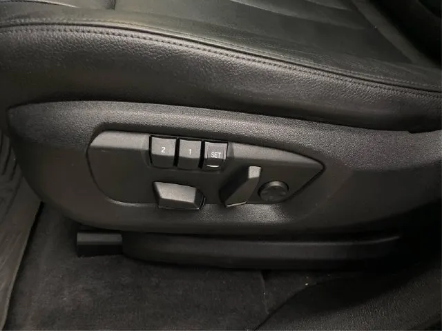 BMW X5 photo 25