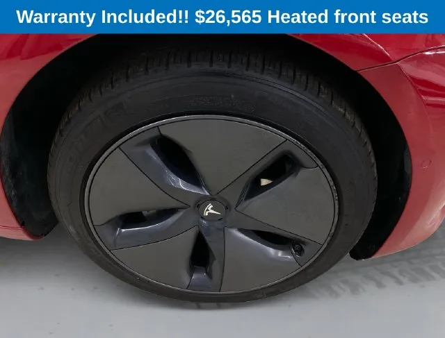 Tesla Model 3 photo 17