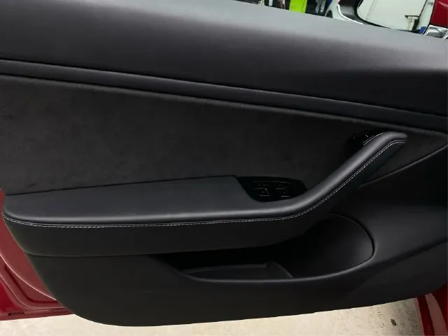 Tesla Model 3 photo 25