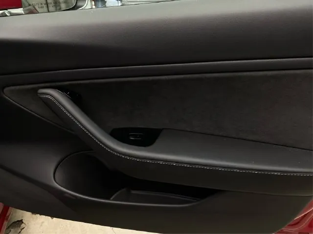 Tesla Model 3 photo 27